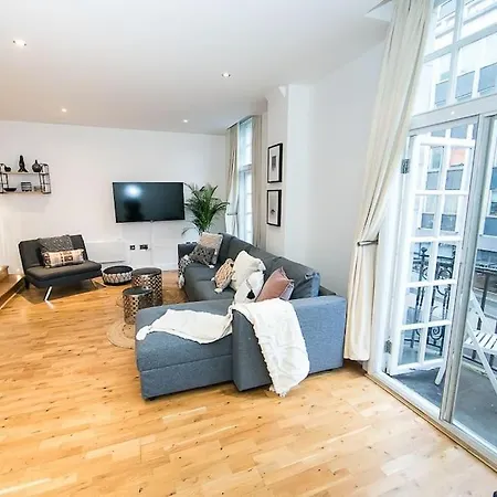 Unique Boutique 2 Bed With Balconies - Park Row