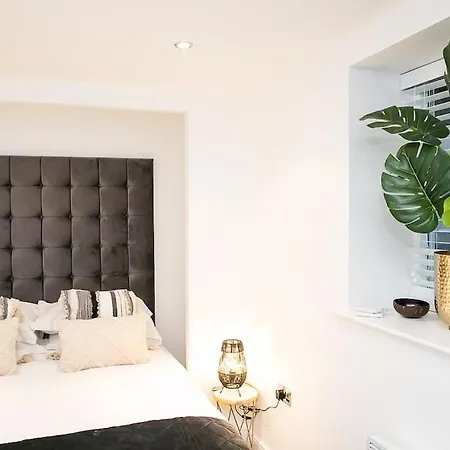 Unique Boutique 2 Bed With Balconies - Park Row * リーズ