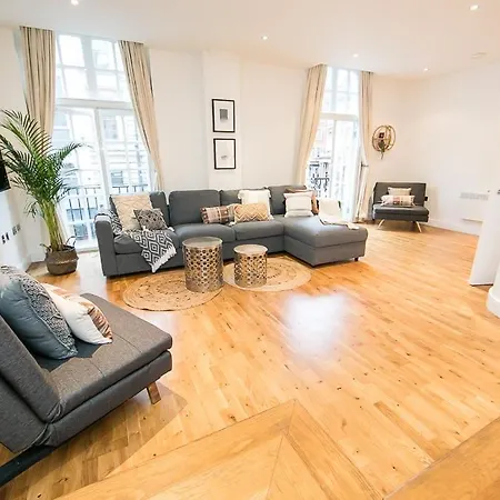 Unique Boutique 2 Bed With Balconies - Park Row